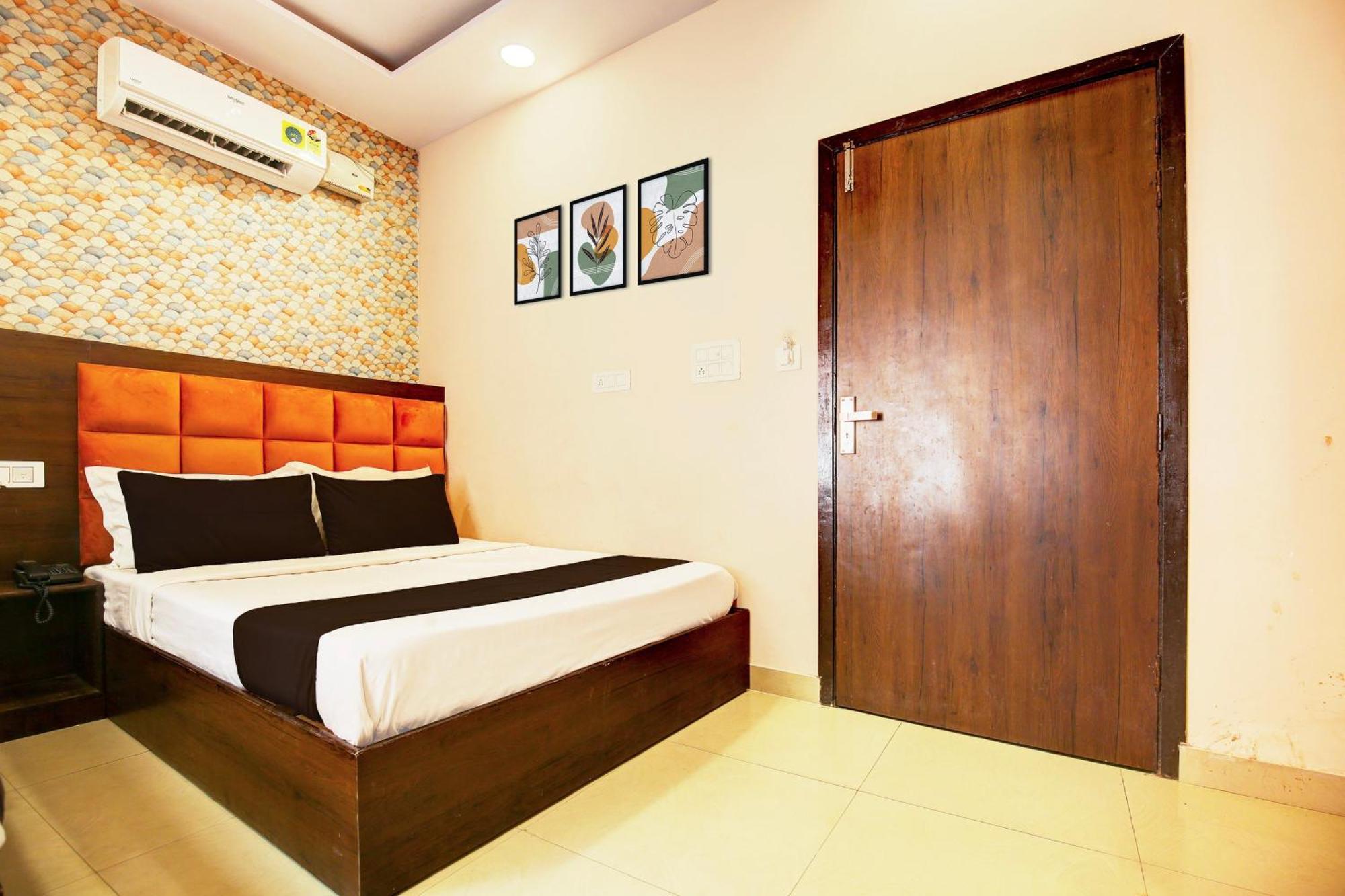 Hotel O Pink Residency Amritsar Esterno foto