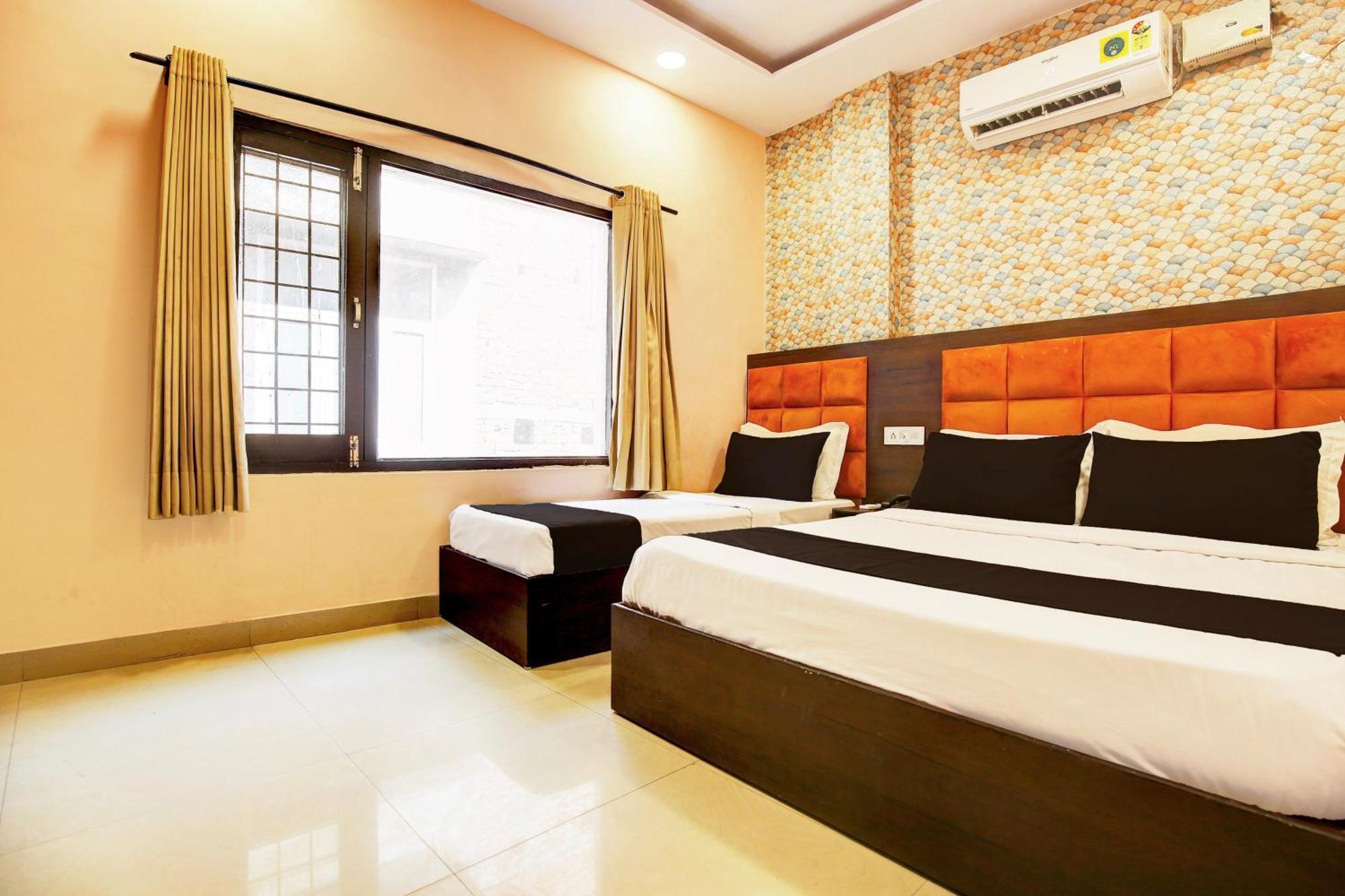 Hotel O Pink Residency Amritsar Esterno foto