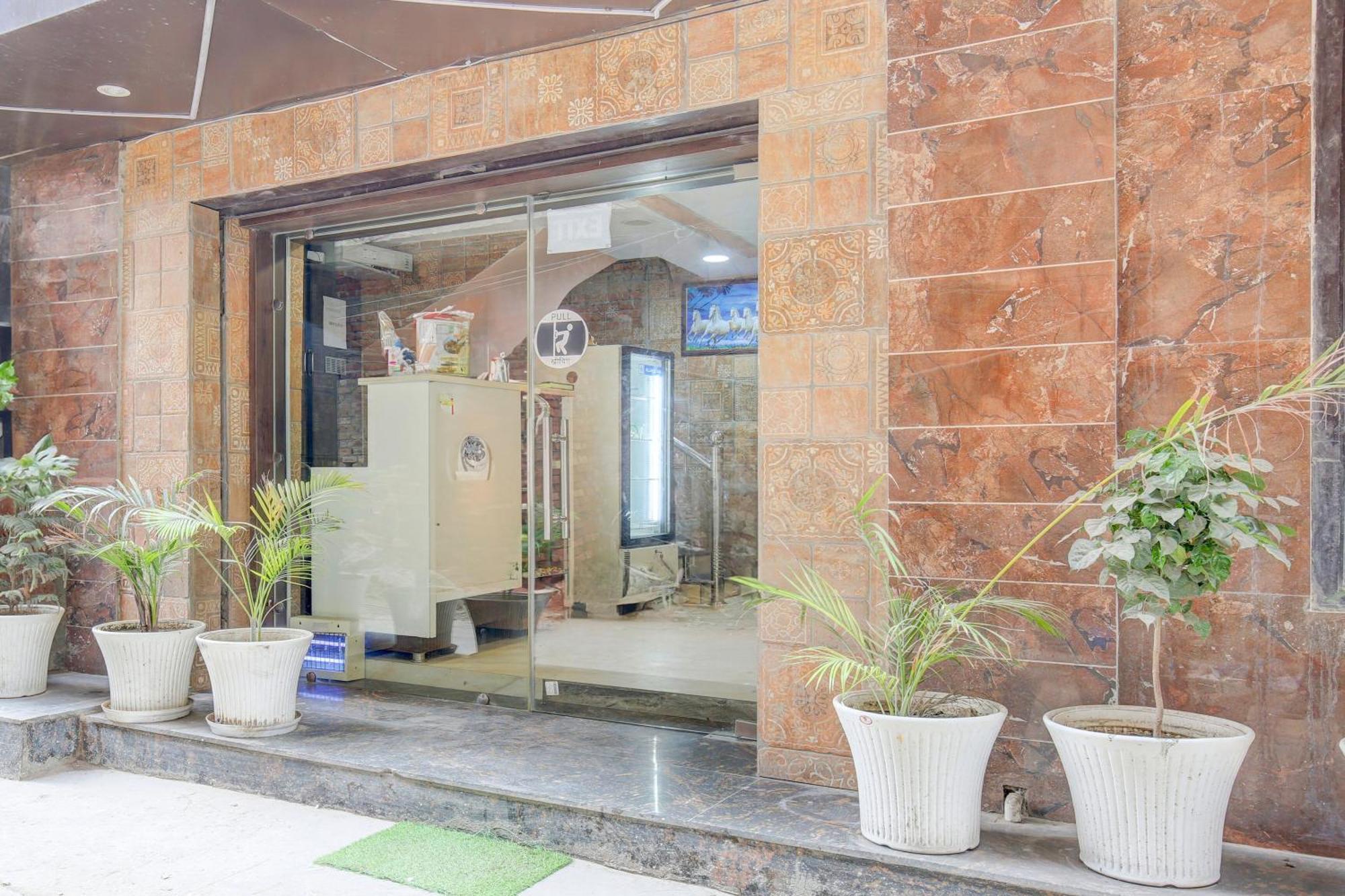 Hotel O Pink Residency Amritsar Esterno foto